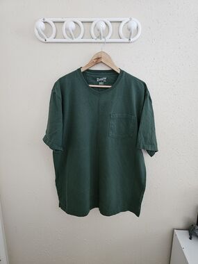 Duluth Trading Co Green Short-Sleeve Pocket Tee